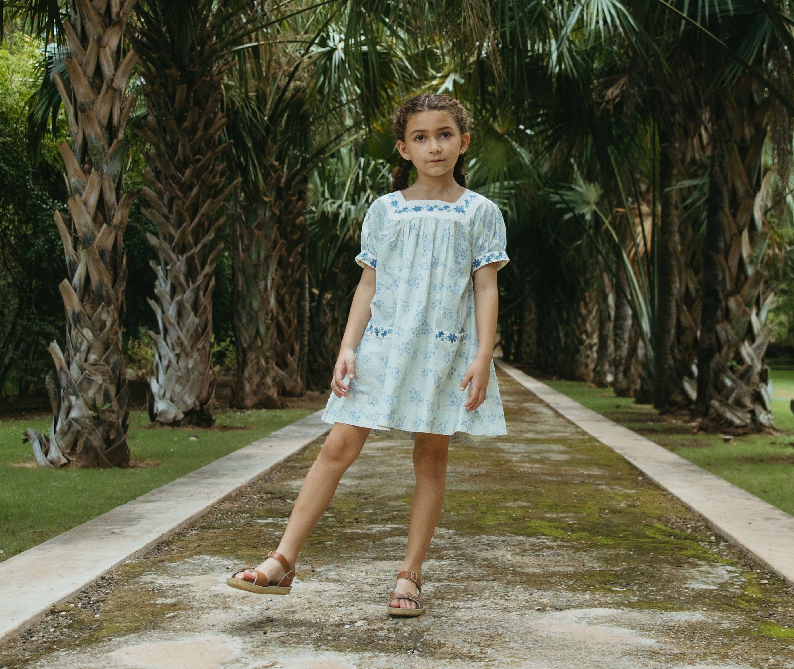 ADELLE DRESS, MINTY FLOWER 5 (42-45 inches)