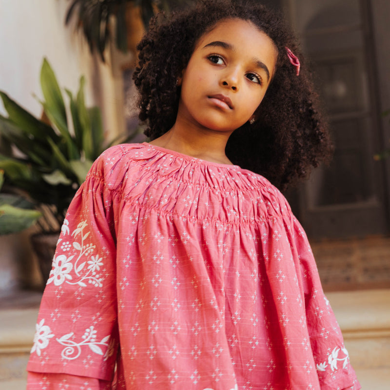 TULIP PINTUCK DRESS, CORAL CROSSSTITCH Lali TULIP PINTUCK DRESS, CORAL CROSSSTITCH Lali