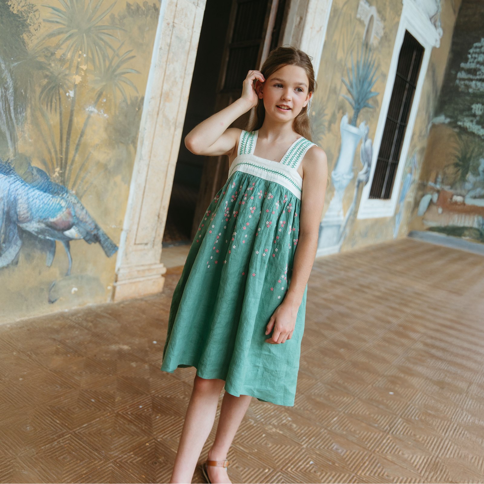SIENNA DRESS, PERIDOT GREEN 3 (36-39 inches) SIENNA DRESS, PERIDOT GREEN 3 (36-39 inches)